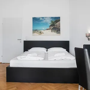  Apartament Superb 7br Shared Apartment- Near Hauptbahnhof