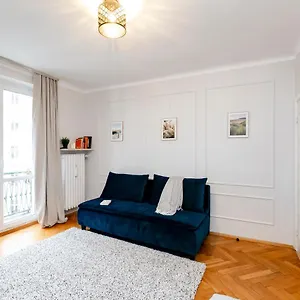 https://better-rental-wilcza-3-blue.warsawhotelspoland.com