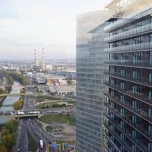 Apartment Exquisite Studio With Rooftop Pool, Wien